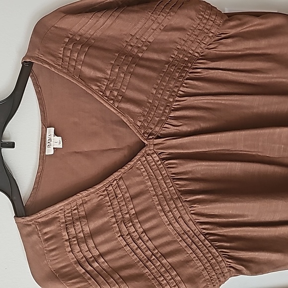 ana light brown top (L) - Picture 8 of 8